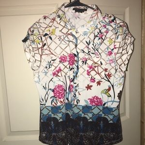 BCBG MAXAZRIA. Size Small.